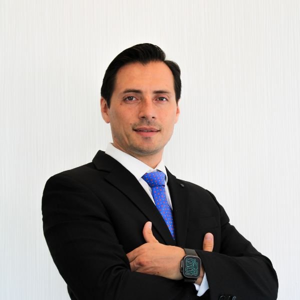Edwin Lara, abogado especialista en Derecho Laboral y UGPP en Colombia